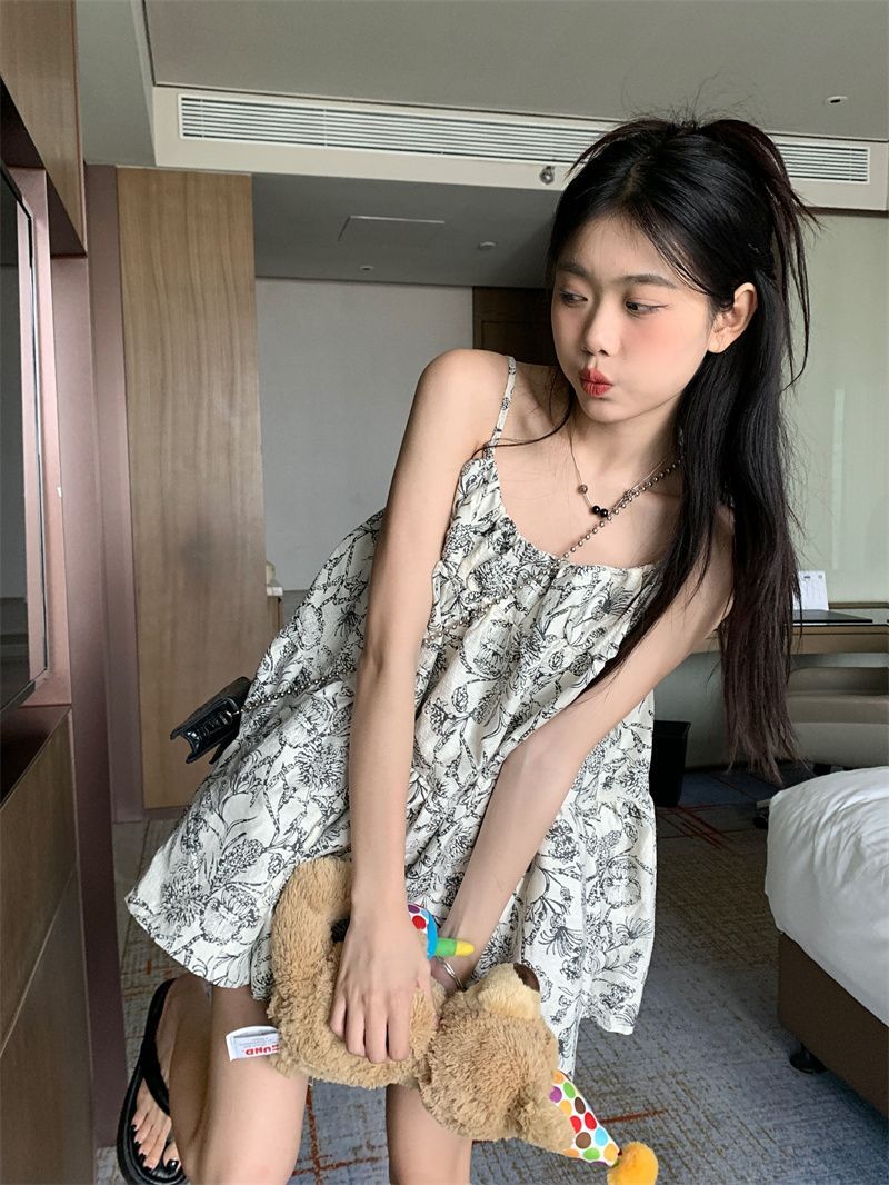 Holiday style casual suspender skirt female  summer new lazy and thin loose fluffy floral dress ins