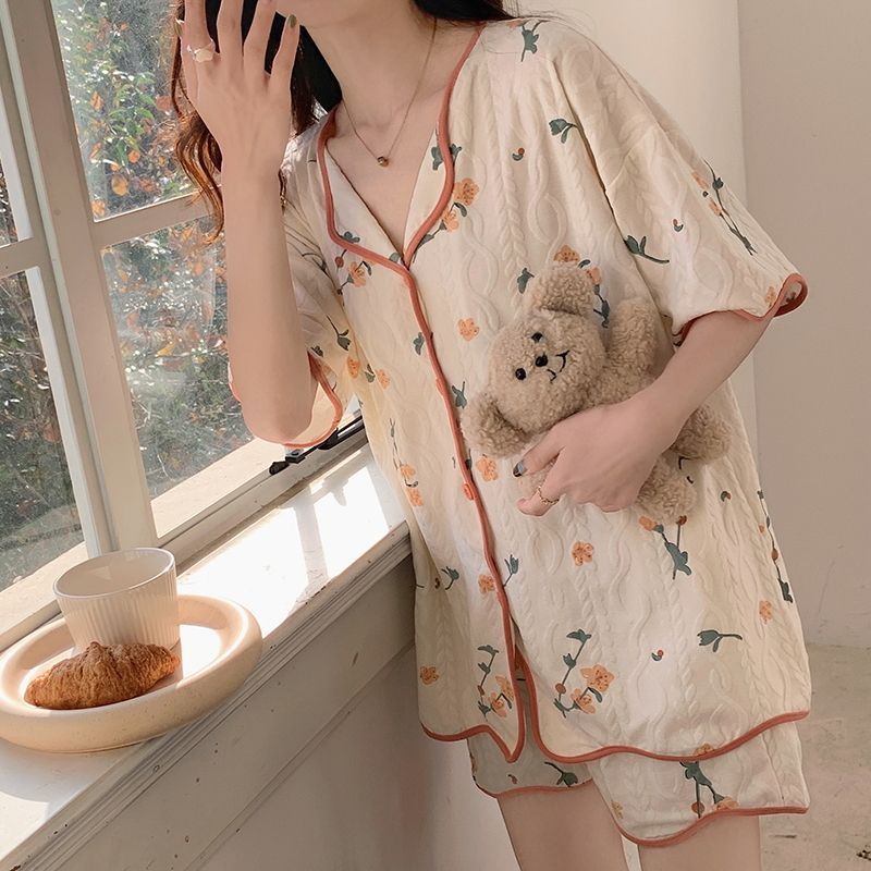 2023 new pajamas women's summer Korean version of short-sleeved shorts thin section student suit cardigan home service can be worn outside