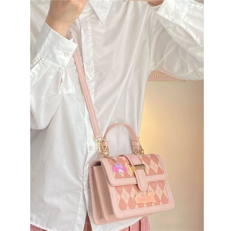 Internet celebrity fashion bag women 2023 new summer hand-held single-shoulder women's bag rhombic embroidery thread crossbody all-match small square bag
