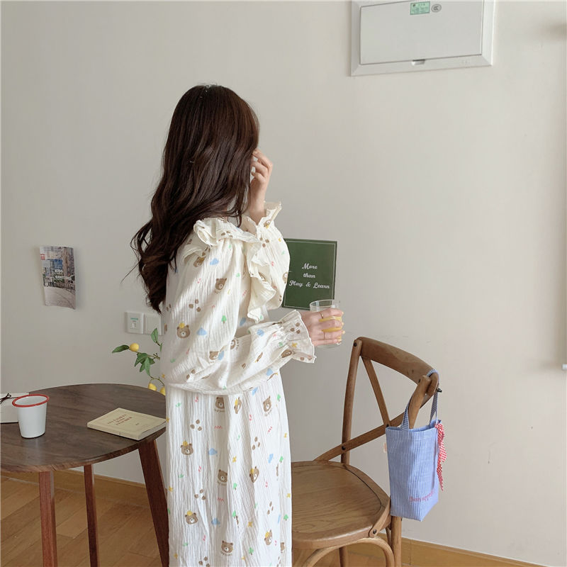 This year's new Hepburn style nightdress female baby cotton feeling comfortable mesh summer thin section pajamas female spring and autumn home service