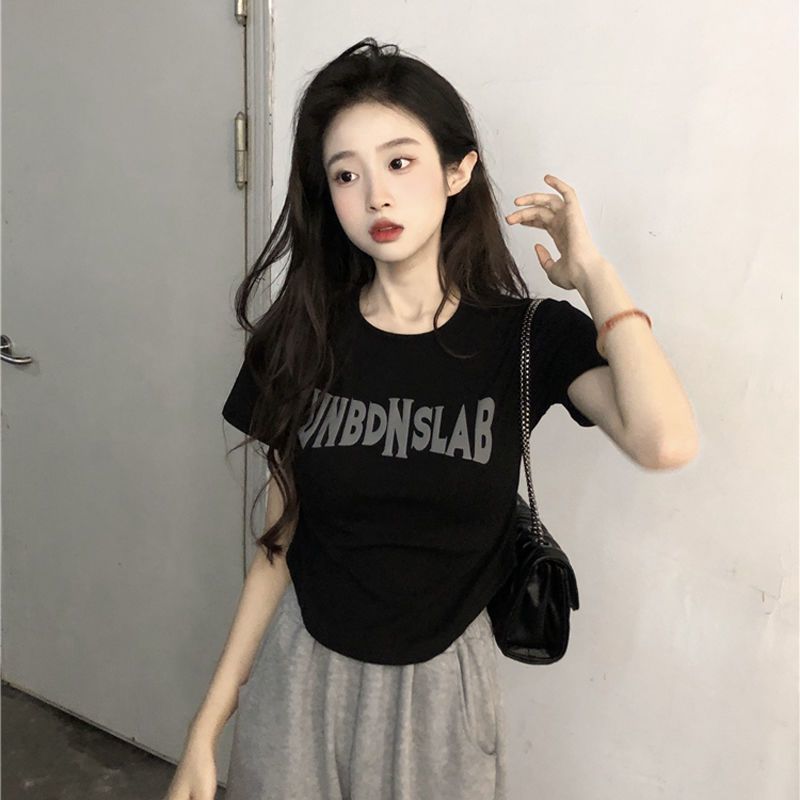 Front shoulder  new short-sleeved t-shirt women's summer design sense niche sweet and spicy style ins short hot girl top fashion