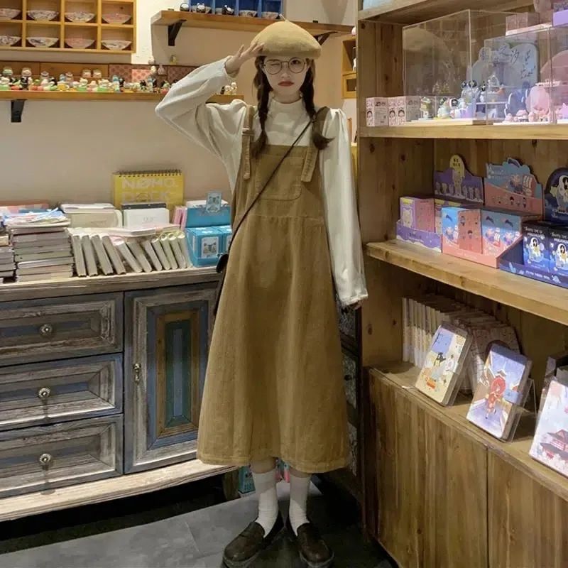 燈芯絨背帶裙法式赫本風連衣裙子春季2023年新款學生套裝小個子