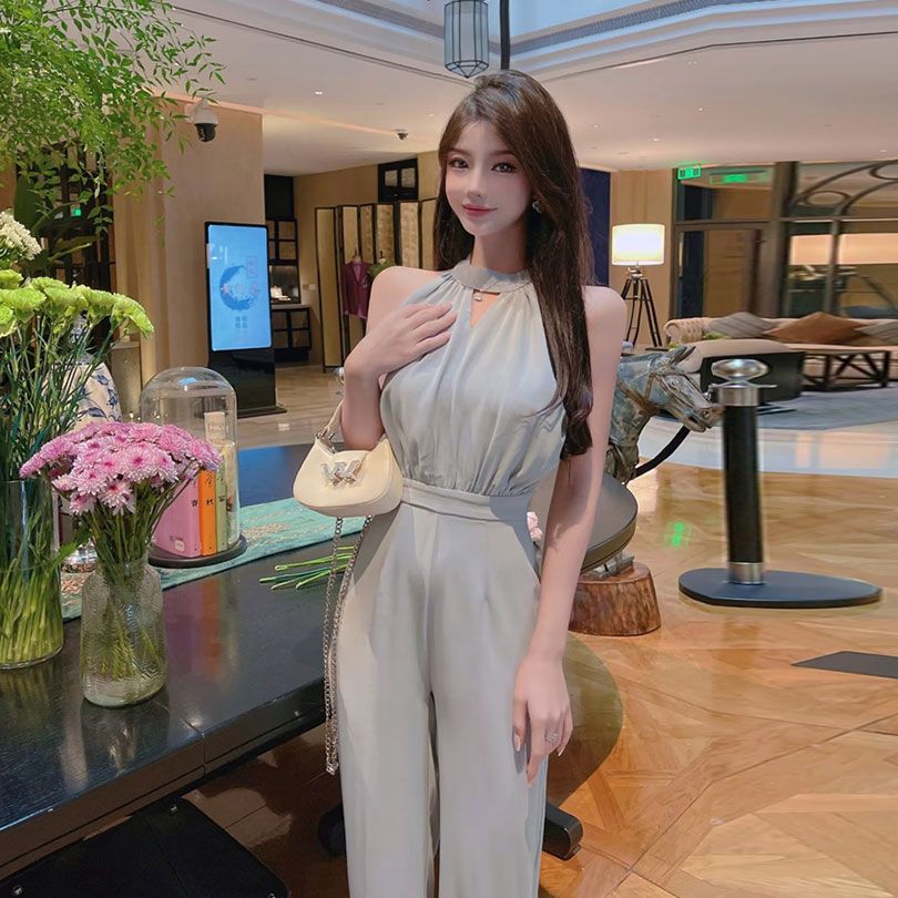[Spot in seconds] Yujie Fan hanging neck strapless high waist slim jumpsuit feminine temperament slim slim jumpsuit