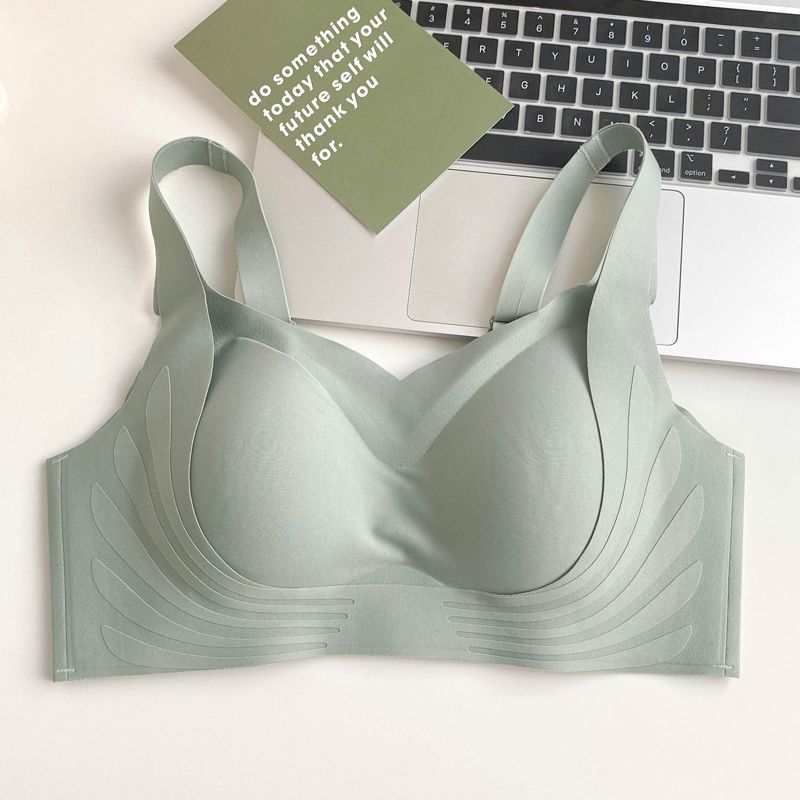 The story of the flower season seamless underwear women's small chest gathered no steel ring anti-sagging lifting soft support comfortable bra