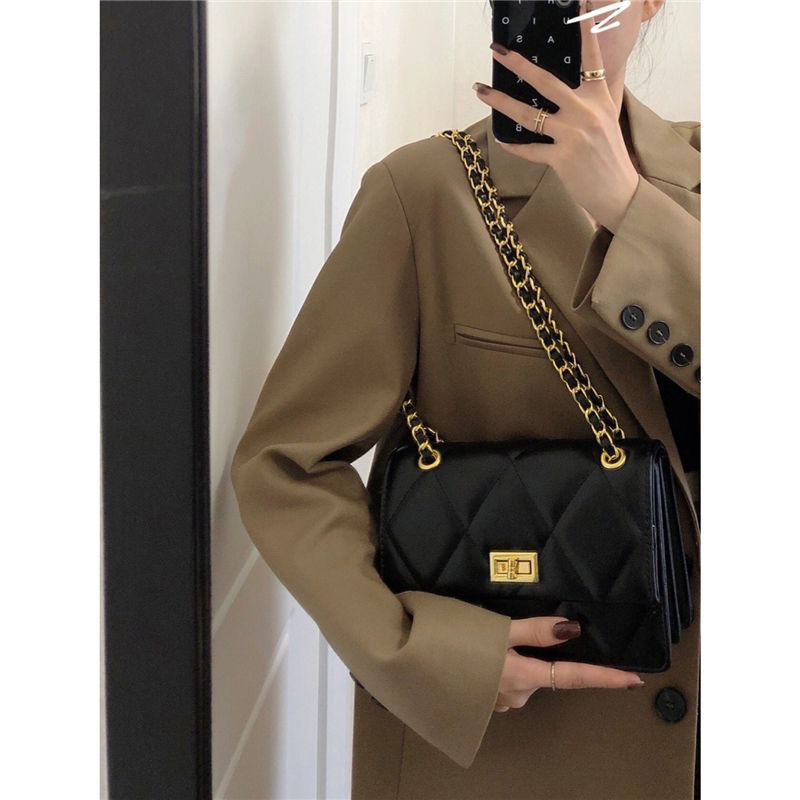 Lingge chain bag women's 2022 autumn and winter new trendy fashion small square bag Korean all-match Messenger bag temperament small bag