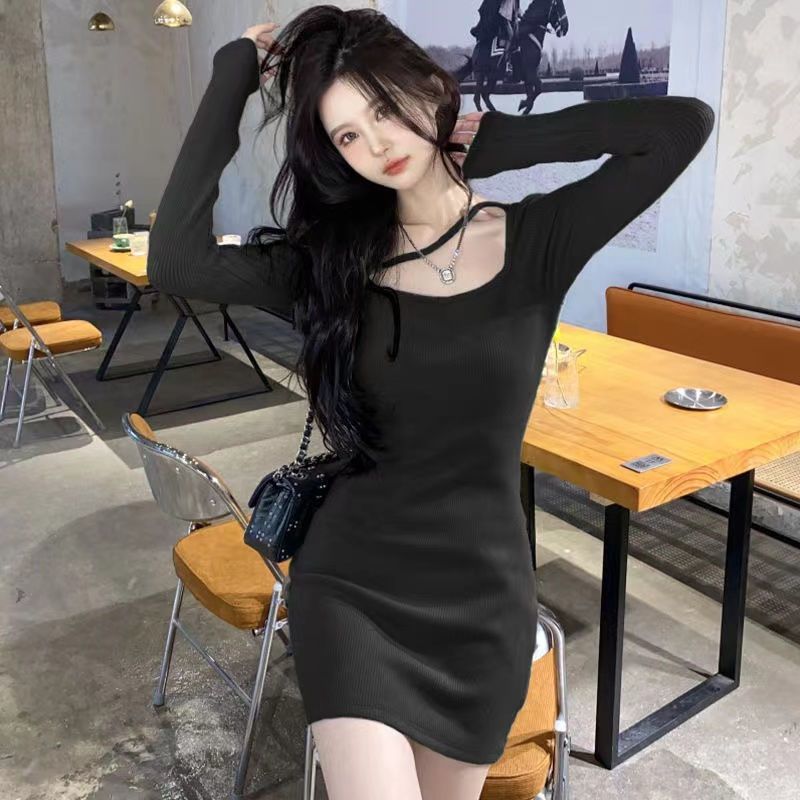 Sweet and Spicy Halter Neck Dress for Women 2023 Spring and Autumn Pure Desire Hot Girl Fashion Slim and Chic Waist Bottoming Hip Cover Short Skirt