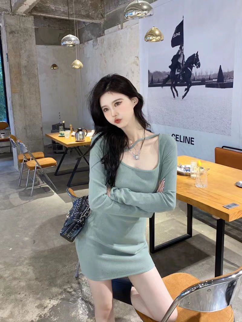 Sweet and Spicy Halter Neck Dress for Women 2023 Spring and Autumn Pure Desire Hot Girl Fashion Slim and Chic Waist Bottoming Hip Cover Short Skirt