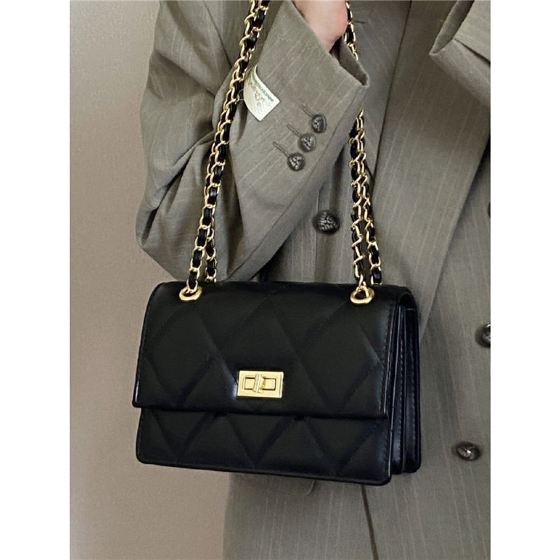 Lingge chain bag women's 2022 autumn and winter new trendy fashion small square bag Korean all-match Messenger bag temperament small bag