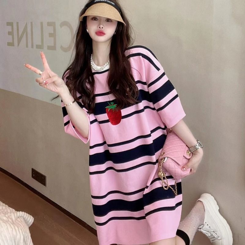 Strawberry print retro contrast color striped T-shirt skirt fat MM extra large size 300 catties loose belly cover thin dress summer