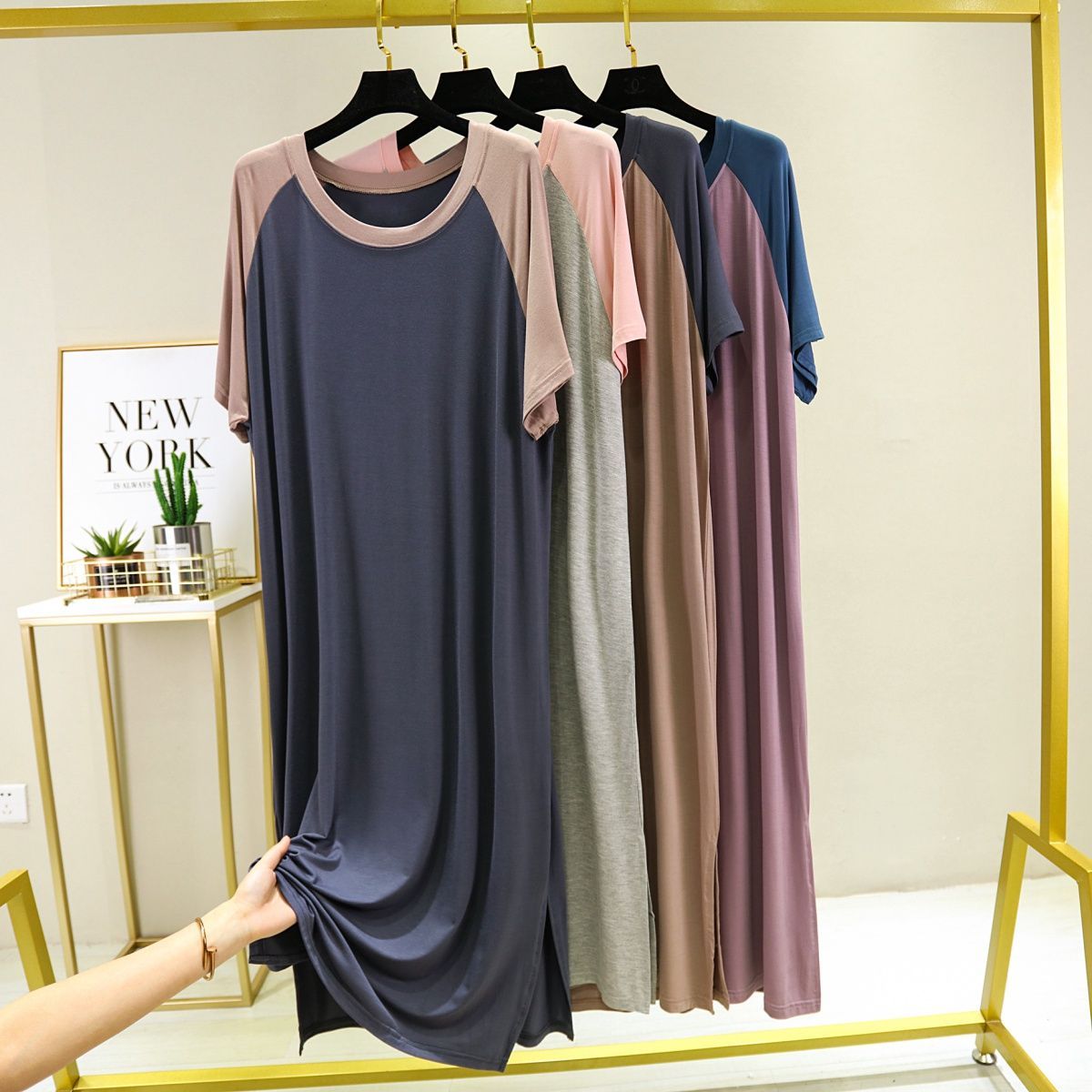 Color matching nightdress women's summer thin section short-sleeved dress large size loose home service pajamas skirt 200 catties 300 fat mm
