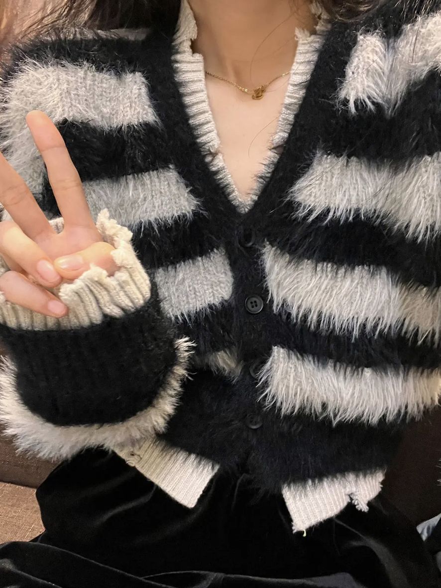 軟糯慵懶風撞色條紋V領毛衣外套女秋冬仿貂絨開衫