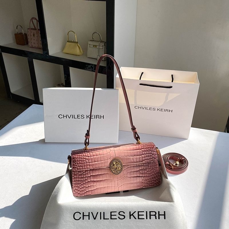CHVLESKEIeH女包玫瑰粉色高級感腋下包包2023新款潮鱷魚紋小方包