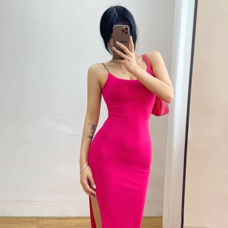 Xiaozi European and American self-cultivation slimming hot girl high slit long section pure desire bag hip French strap dress  new