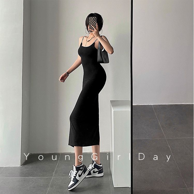 Xiaozi European and American self-cultivation slimming hot girl high slit long section pure desire bag hip French strap dress  new