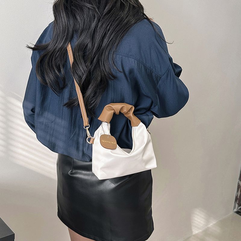 Advanced Feeling Small Women Primavera ed Estate 2023 borsa a tracolla singola a spalla singola di nuova moda per donna_voghion.com