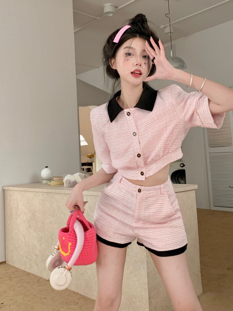 Xiaoxiangfeng suit summer  new bubble short-sleeved short top + salty and sweet shorts two-piece trendy