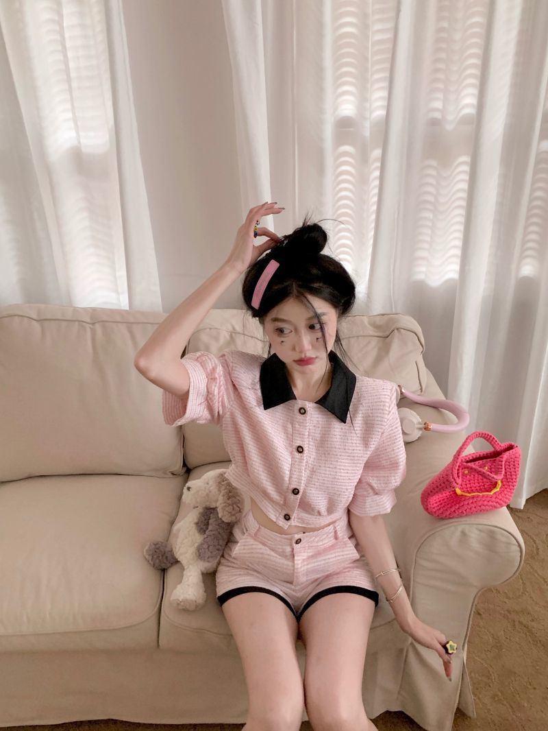 Xiaoxiangfeng suit summer  new bubble short-sleeved short top + salty and sweet shorts two-piece trendy