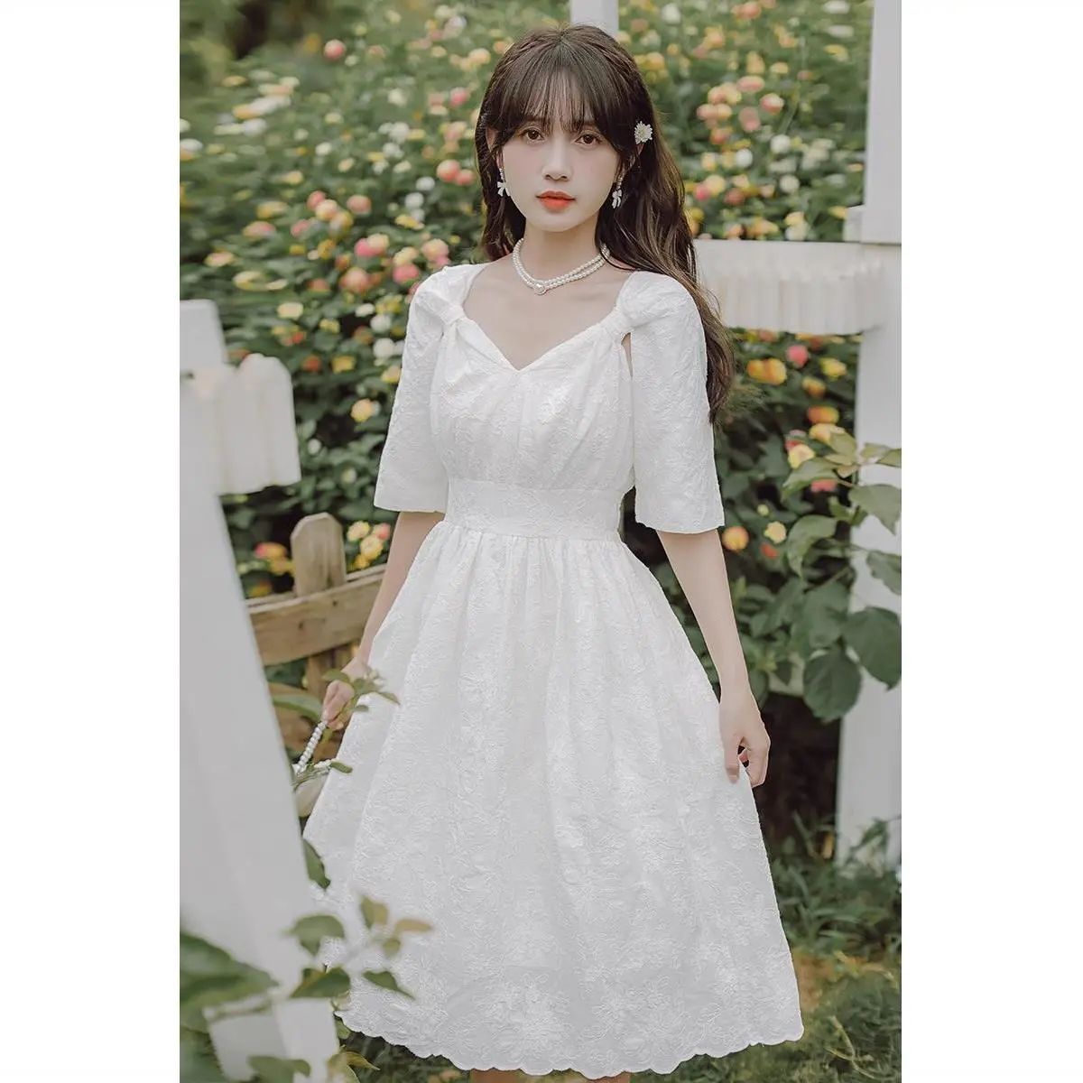 Summer new retro Hepburn style small white dress female French tea break milk sweet mid-length fairy skirt