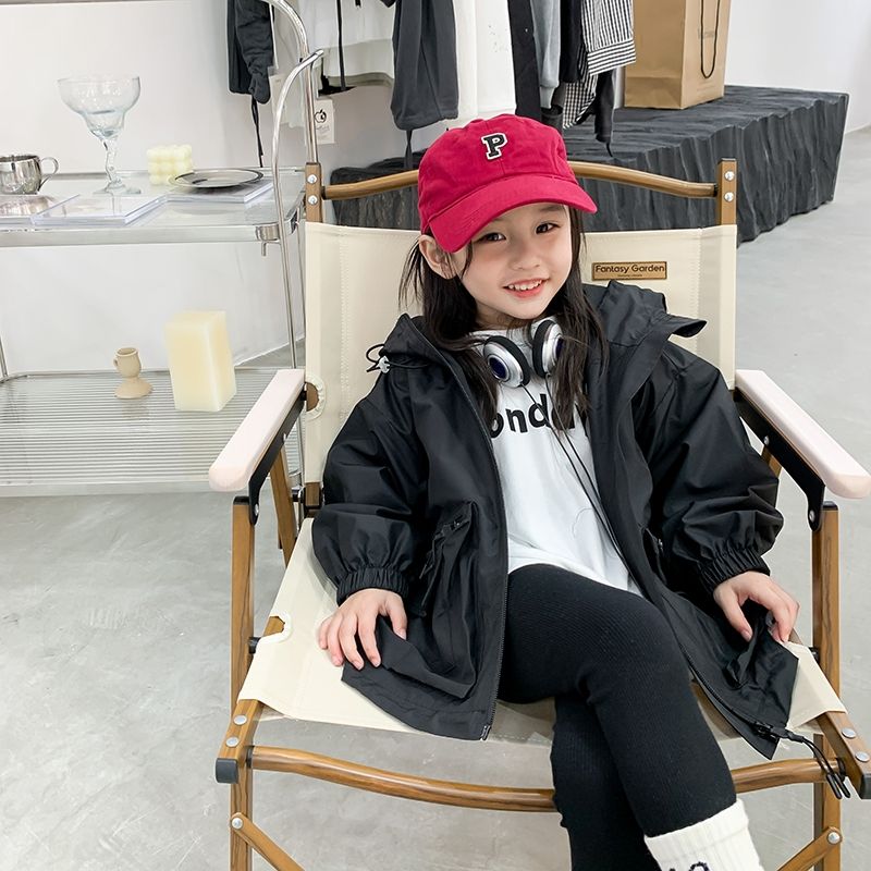 兒童外套女2023春季新款輕薄兒童衝鋒衣外穿洋氣外套款連帽上衣潮