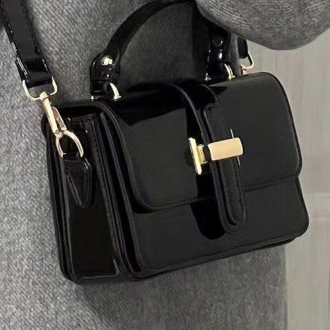 Korean style, light luxury, niche, all-match portable small square bag, high-quality texture, simple shoulder messenger bag, ins trend