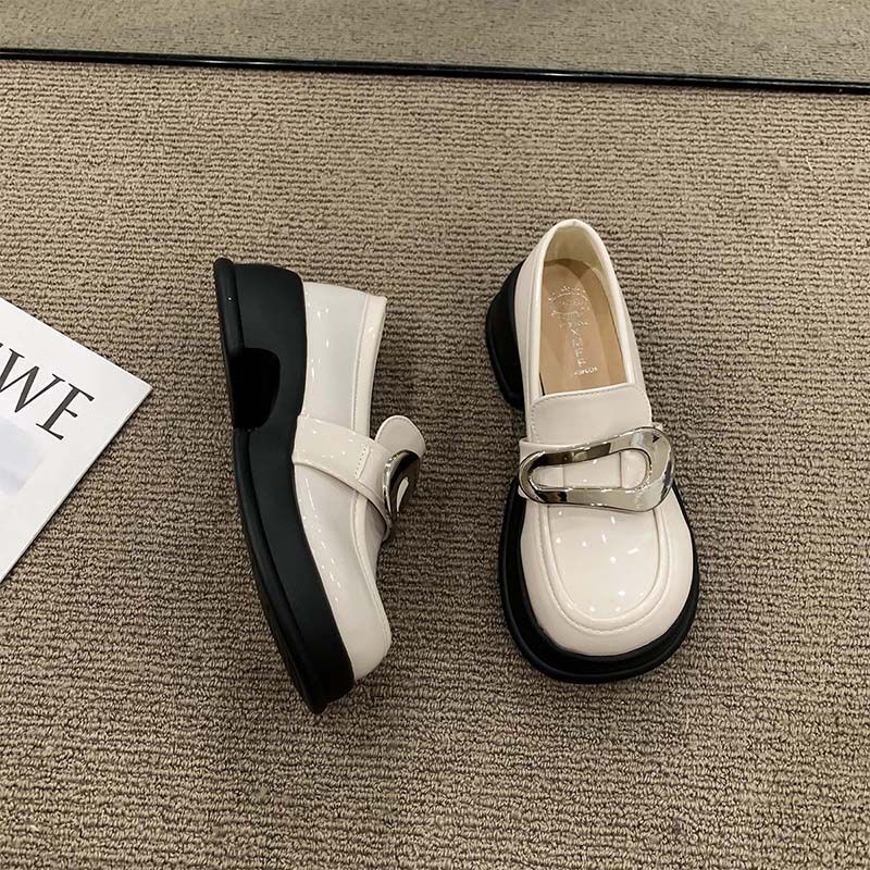 Thick-soled British style small leather shoes women's spring and autumn 2023 new retro French sweet cool Mary Jane shoes black loafers