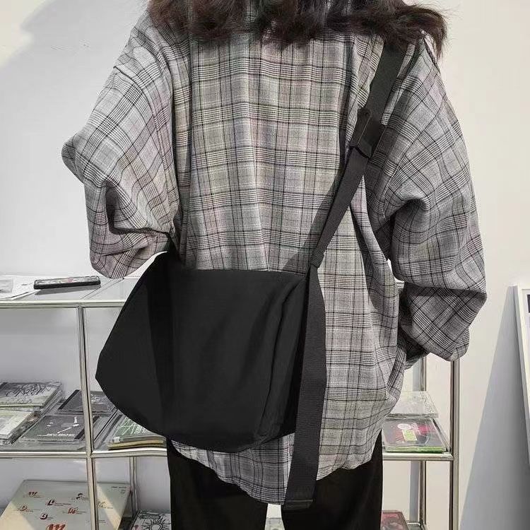 女士斜挎包慵懶風工裝包女韓版大容量書包尼龍百搭原宿學生單肩包