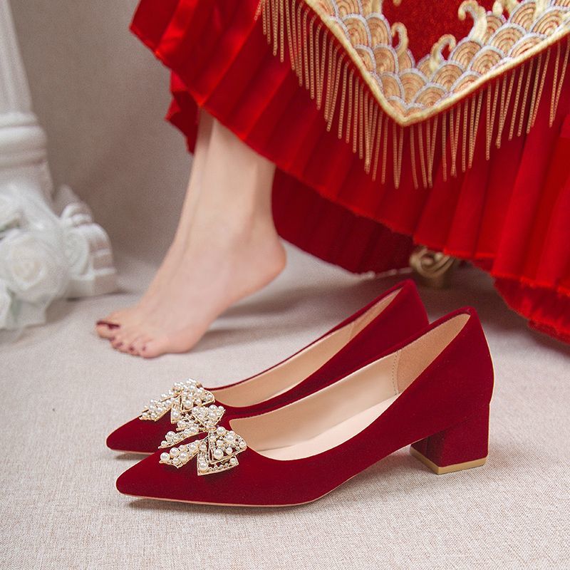 秀禾服婚紗兩穿新娘結婚鞋2023新款酒紅色粗跟婚禮婚宴伴娘高跟鞋