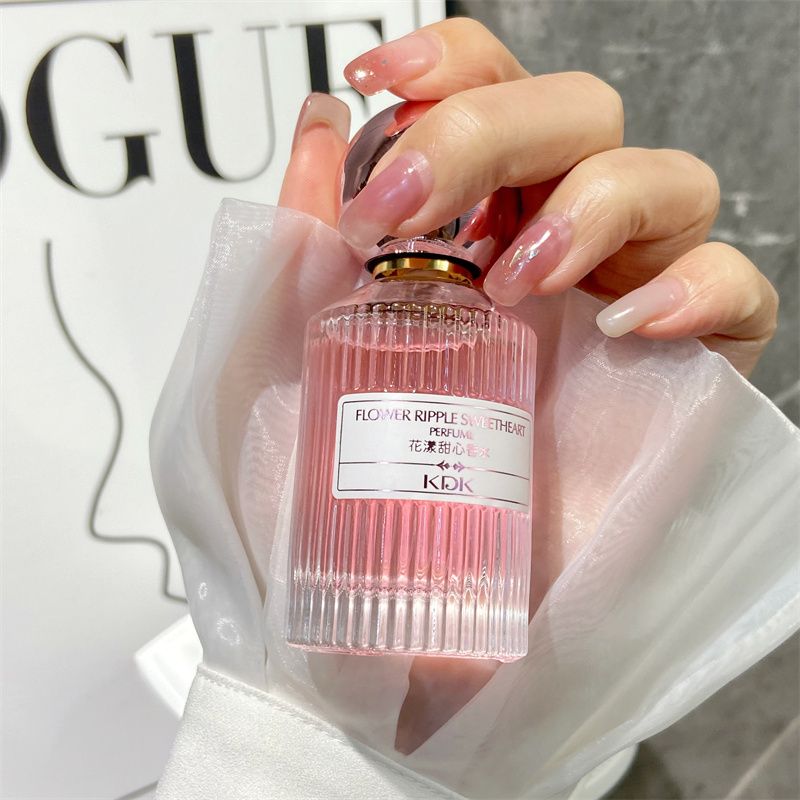It smells good! Clothes fragrance perfume floral and fruity garden perfume ladies long-lasting light fragrance niche long-lasting fragrance