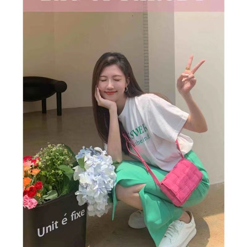 春季包包女2023新款高級感編織枕頭包百搭小方包單肩包
