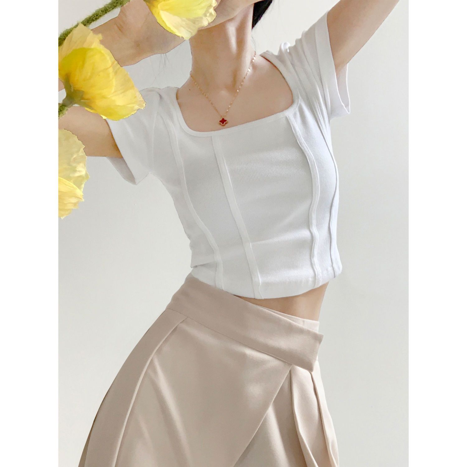 Fishbone short-sleeved square collar fat mm shoulder top summer inst shirt slim fit strapless U-shaped short top female ins