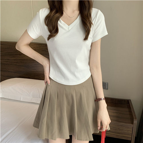 Positive shoulder inst-shirt women's short-sleeved niche early summer self-cultivation French slim high waist sweet hot girl foreign style v-neck top