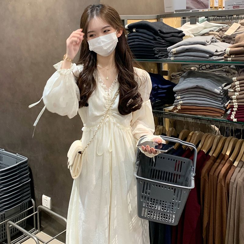 Белое милое платье, корсет, французский стиль, V-образный вырез, изысканный стиль, в цветочек