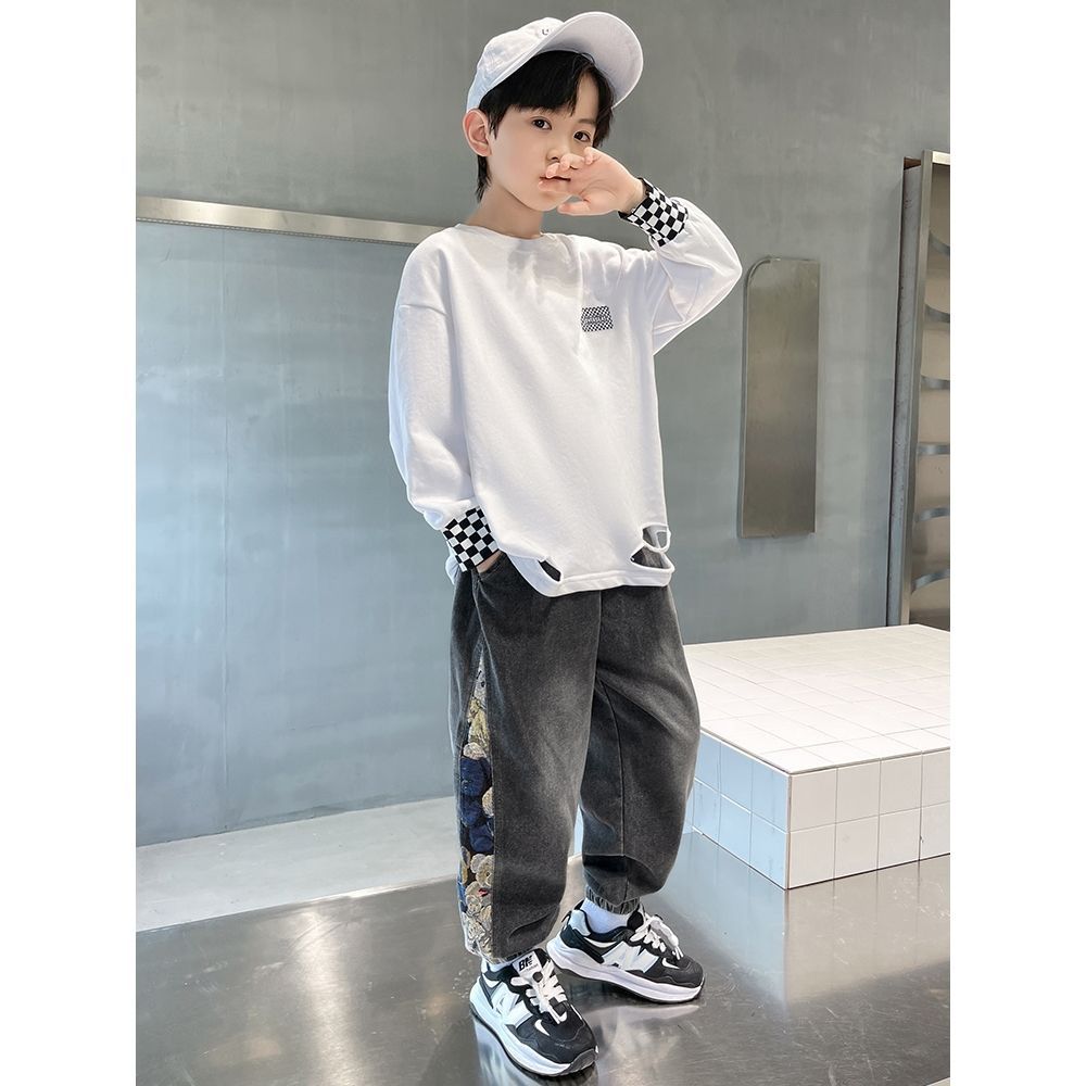 Boys' spliced ​​leggings trousers spring new medium and large children's gray bear casual trousers children's handsome and versatile sweatpants