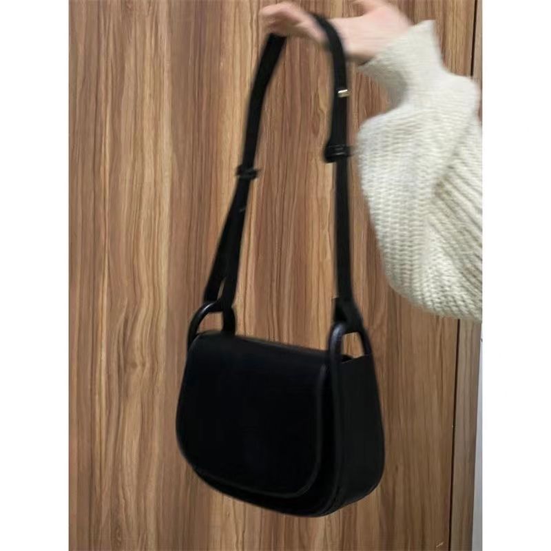 Korean bag women's 2023 new fashion temperament high-level niche underarm saddle bag all-match single...