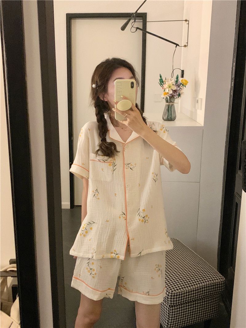 Short-sleeved trousers pajamas women's summer thin section comfortable baby cotton cardigan loose summer shorts home service suit