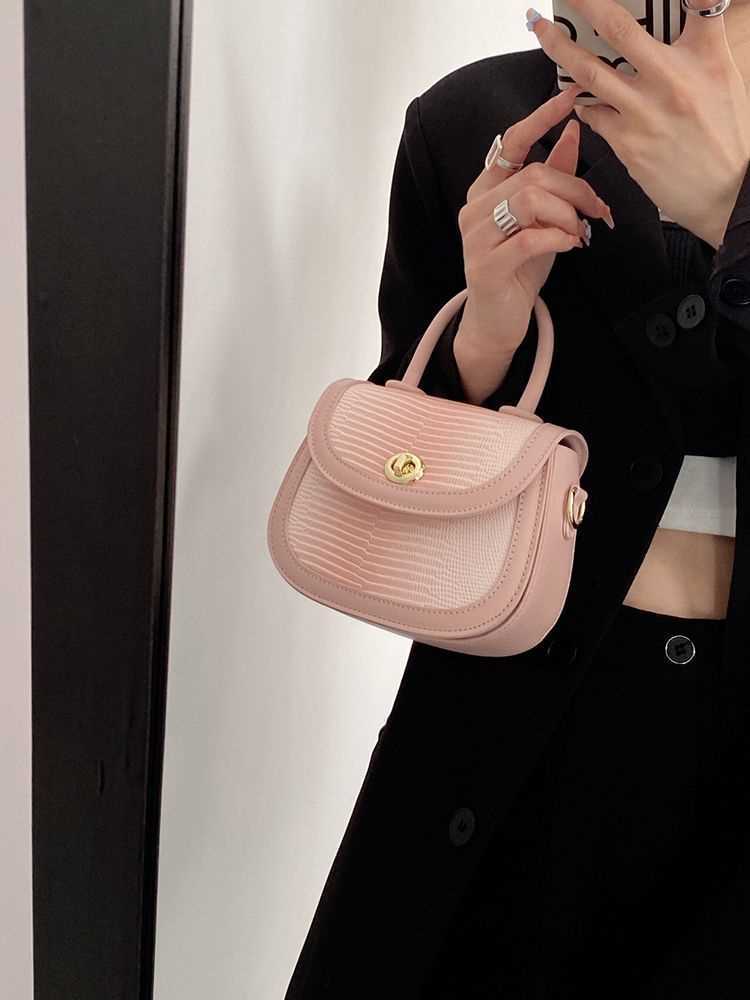 Tang main texture niche portable small bag women's fashion commuter shoulder bag  new all-match popular messenger bag