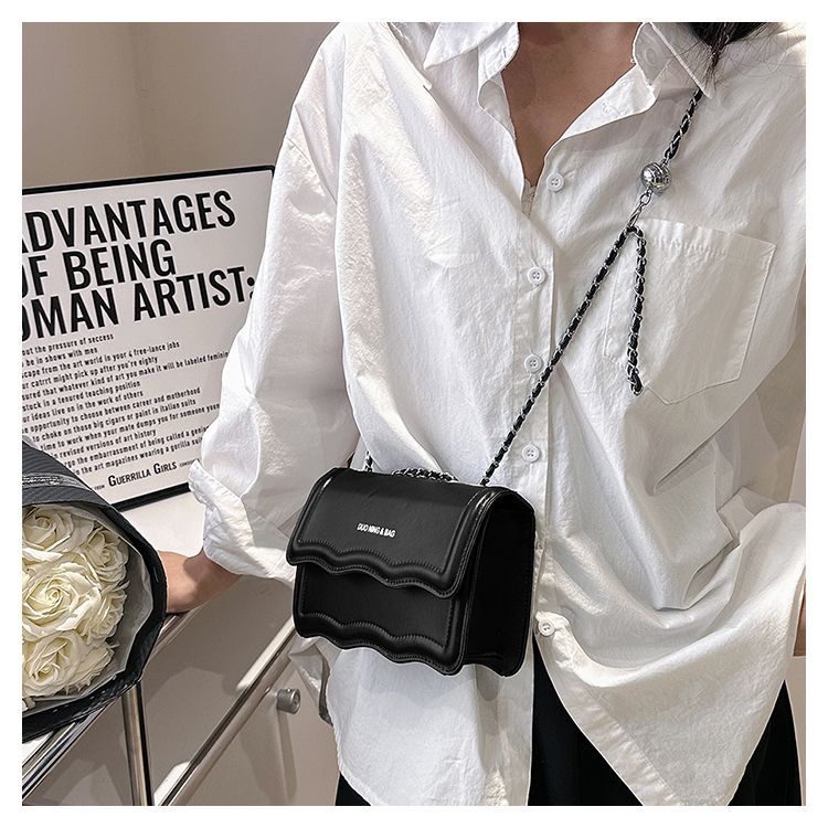 Wave Women's Chain Small Square Crossbody Shoulder Bag Versatile_voghion.com