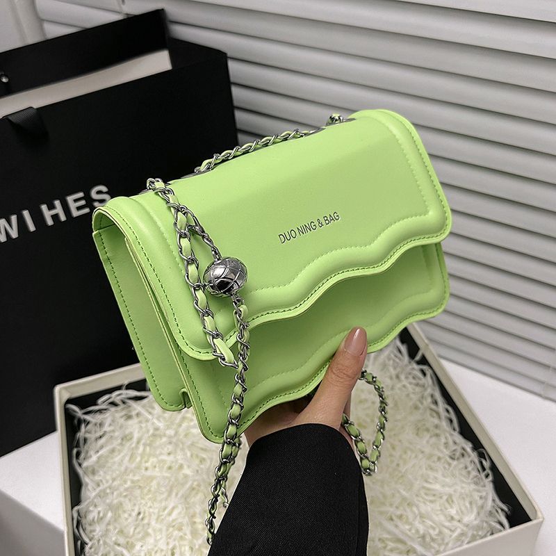 Wave Women's 2023 New Grade Chain Small Square with High Appearance and Versatility Crossbody Shoulder Bag_voghion.com