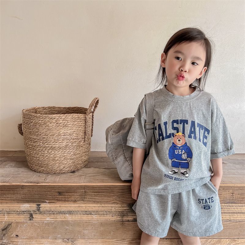 2023 summer new children's casual suit boys and girls Korean bear print short-sleeved shorts sports two-piece suit