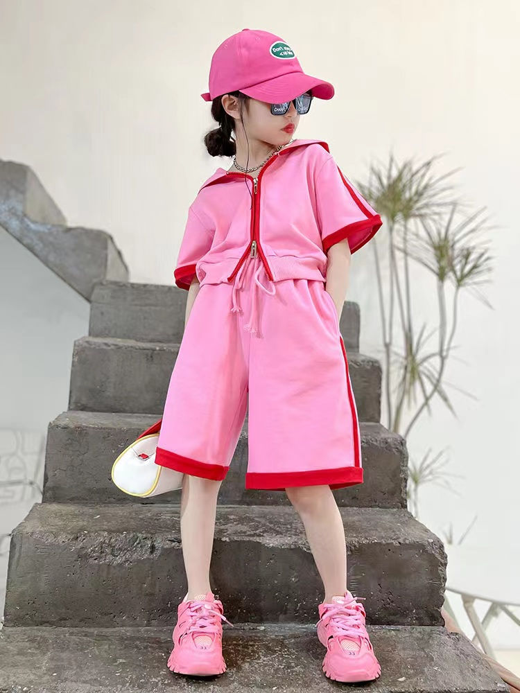 Girls short-sleeved suit summer hooded top shorts 2023 new children's thin section zipper middle and big children's two-piece suit