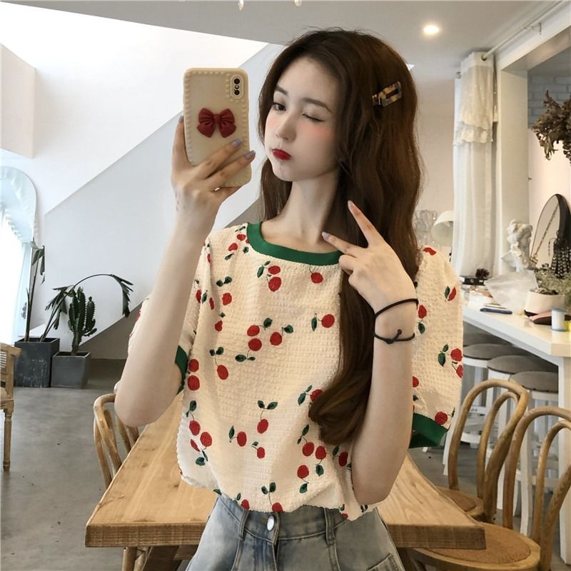 Sweet design sense niche cherry short-sleeved T-shirt female French summer small chic puff sleeve short top