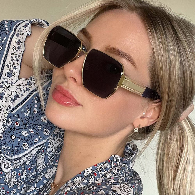 Korean version of large frame pilot personalized sunglasses, round face women, slim appearance, internet celebrity, same_voghion.com