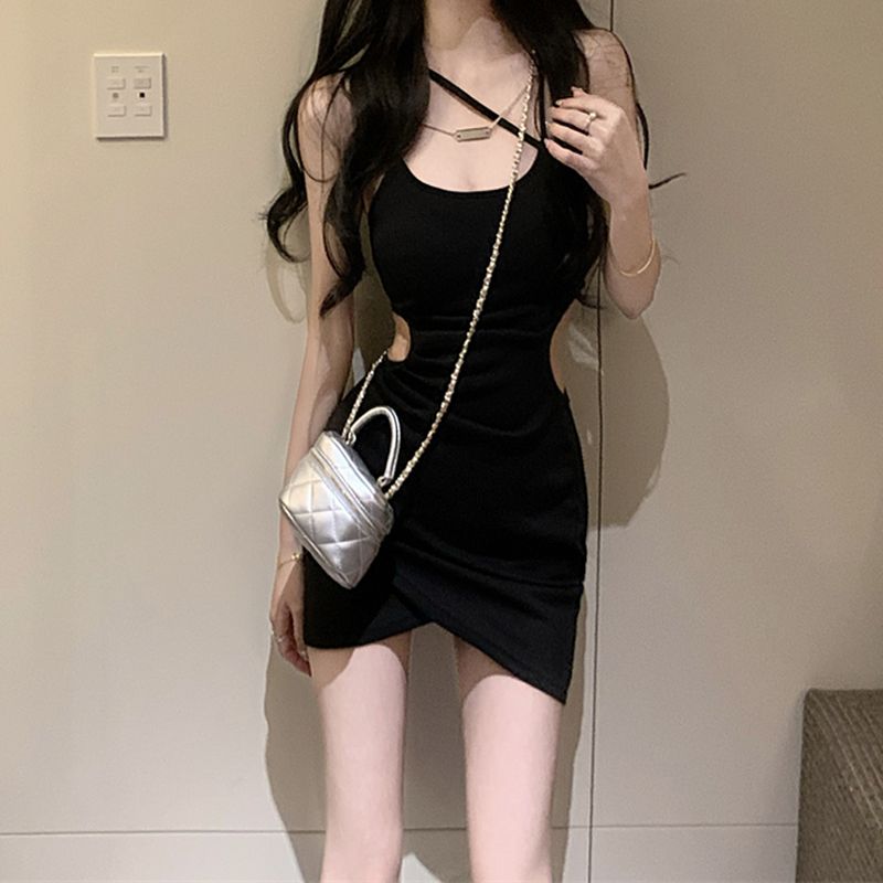 European and American style hollow strap dress female niche scheming irregular design foreign style waistless hot girl bag hip skirt