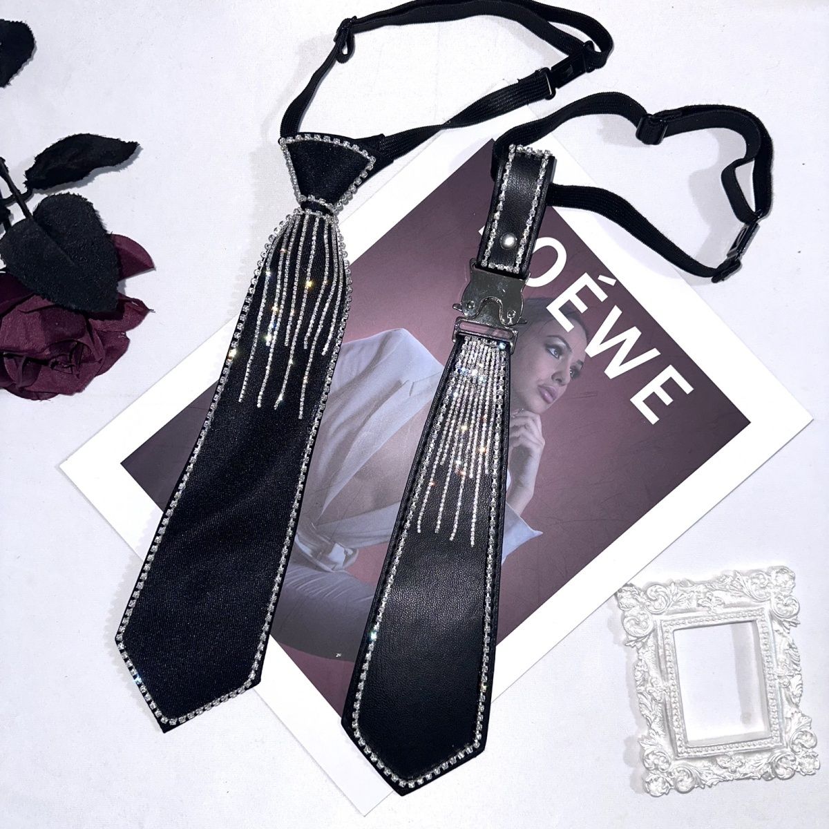 Cravatta personalizzata in pelle con frange di diamanti flash elastica libera pigra uniforme preppy per nuovi studenti_voghion.com