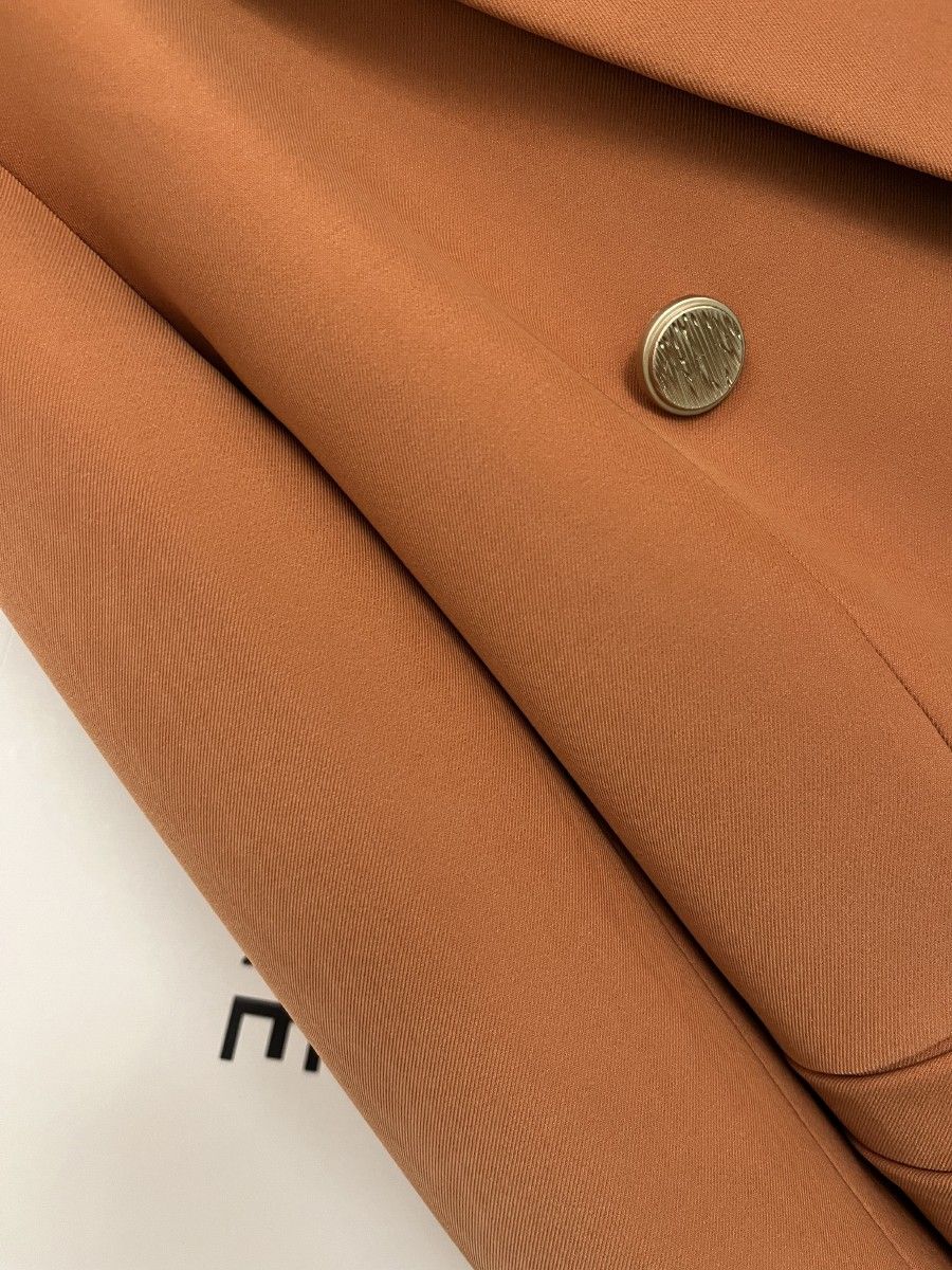 Orange orange small suit jacket female  new spring and autumn short style light luxury royal sister British style suit tide