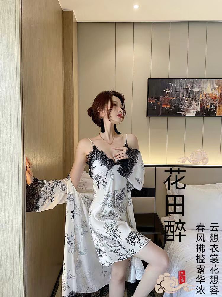 Large size 2-300 catties printed hooded nightdress + outer robe two-piece set fat MM lace V-neck sexy home service pajamas