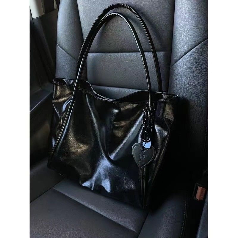 Dark Cupid 2023 new love pendant large-capacity tote bag ultra-light commuting to work...