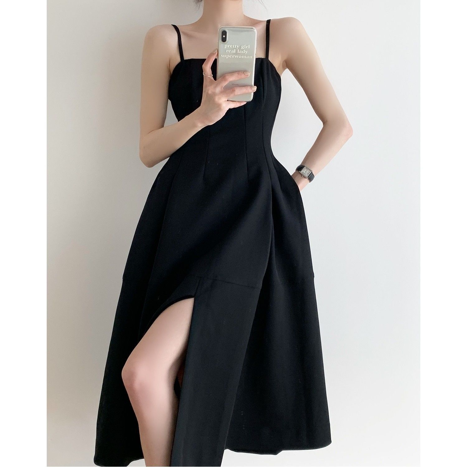 Black retro Hepburn style slit suspenders little black dress women's high-end French design sense niche high-waisted dress