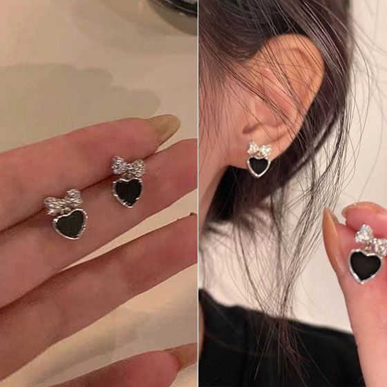 蝴蝶結黑桃耳釘女甜酷黑色愛心耳環設計冷925銀氣質高級感耳飾
