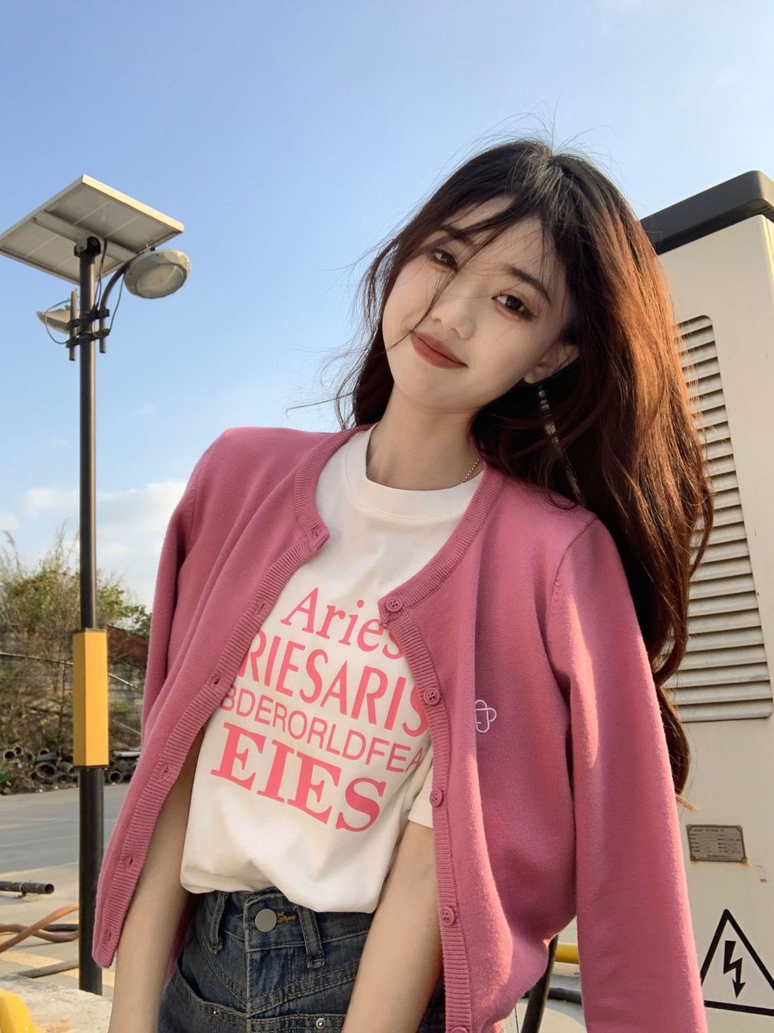 早春新款顯白短款針織開衫女韓系溫柔刺繡小個子顯瘦時尚圓領毛衣